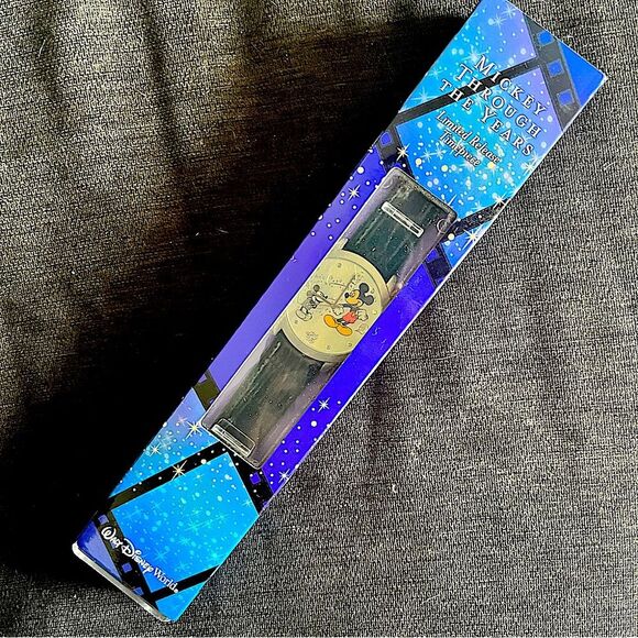 NIB Vintage Disney Mickey Mouse Through the Years Limited Release Quartz Watch - Picture 1 of 8
